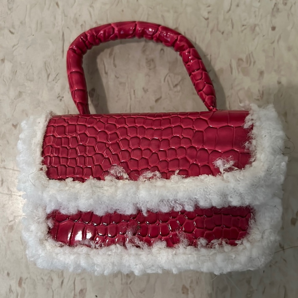 Tiny purse